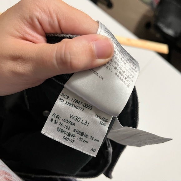 Levi’s High Loose Taper Fit Women’s Jeans Black Gray Wash Size 30 B1 - Picture 12 of 13